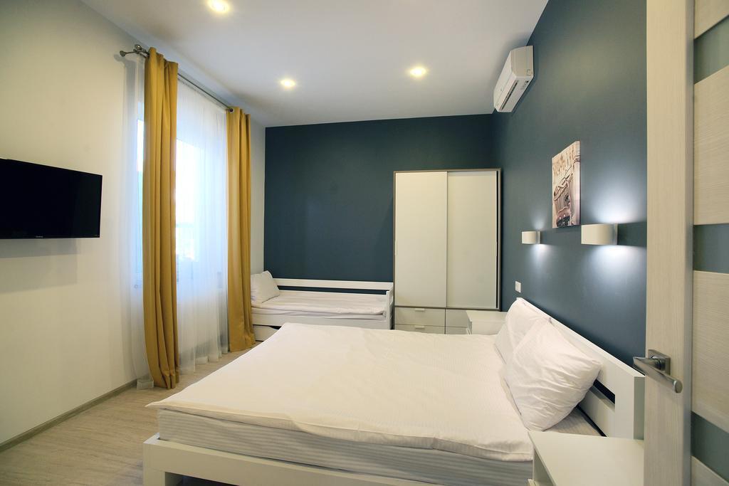 Apartment Zolotoy Bereg 5 Odesa Exterior photo